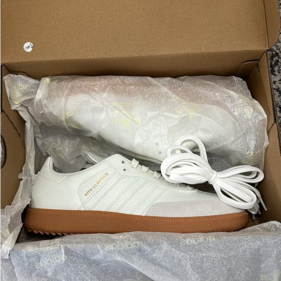 Addidas x KITH collab Samba Golf Shoes - Picture 2 of 5